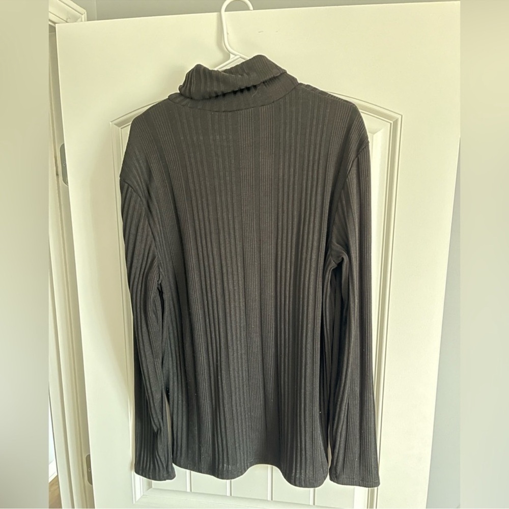 Men’s Black Turtleneck Sweater
